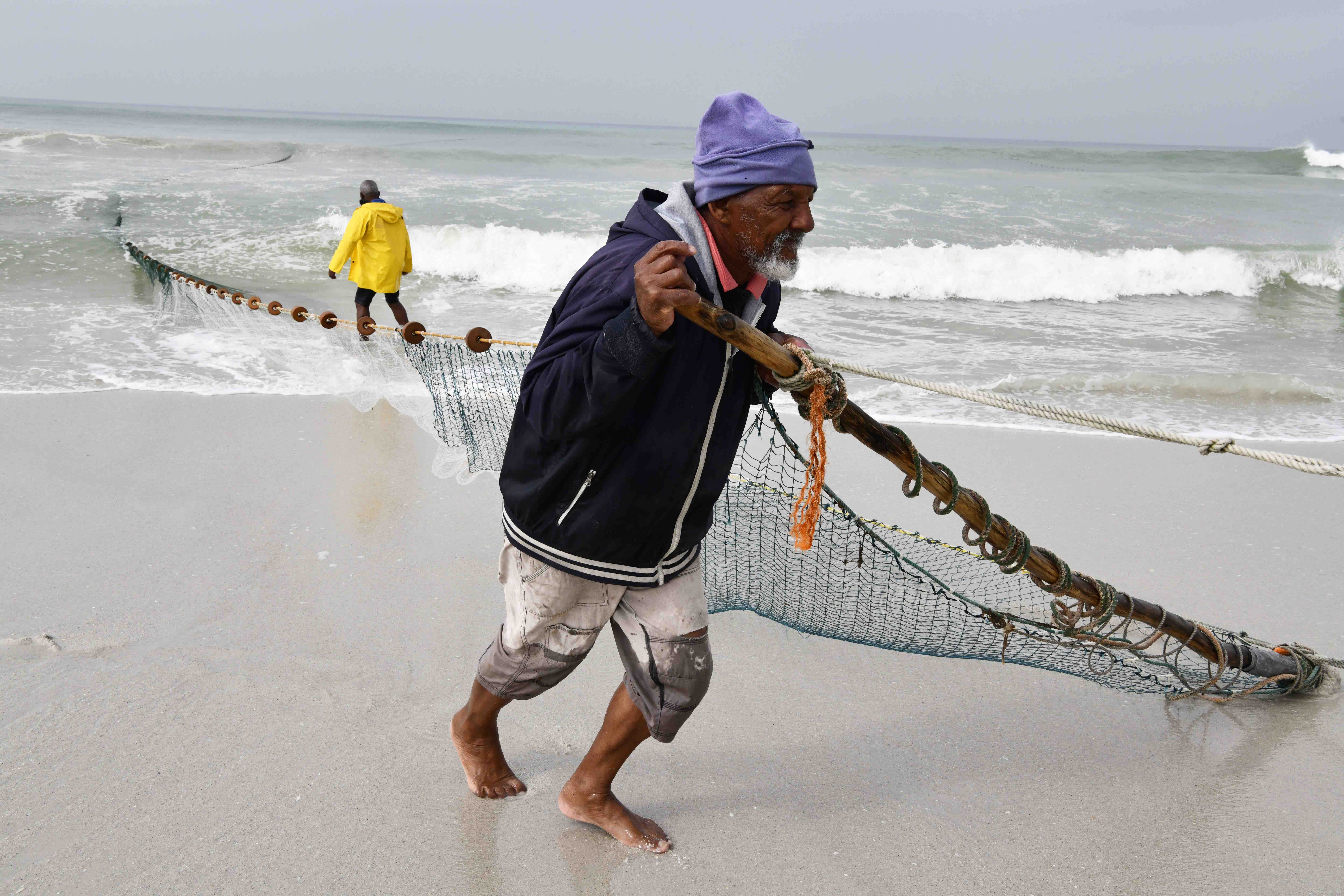 In Cape Town an Eco Fishing Method Centuries Old Survives - Travel.SAPeople.com
